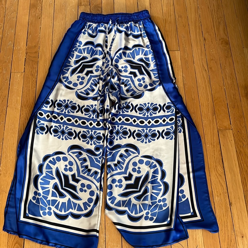 Zara flowy pants size xs